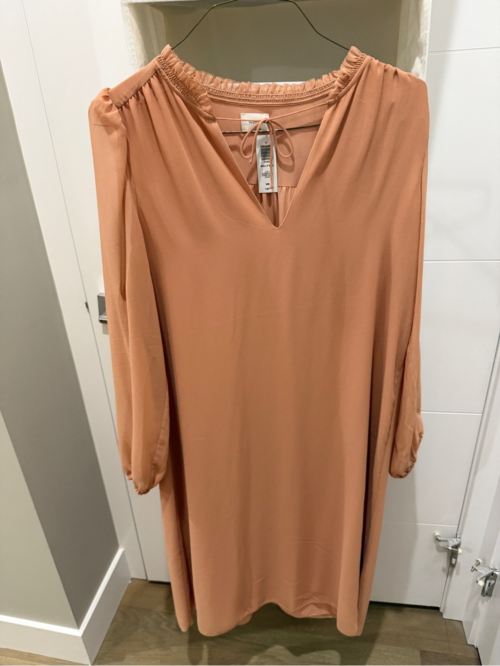 Aritzia Wilfred Molly Midi V-Neck Long Sleeve Dress